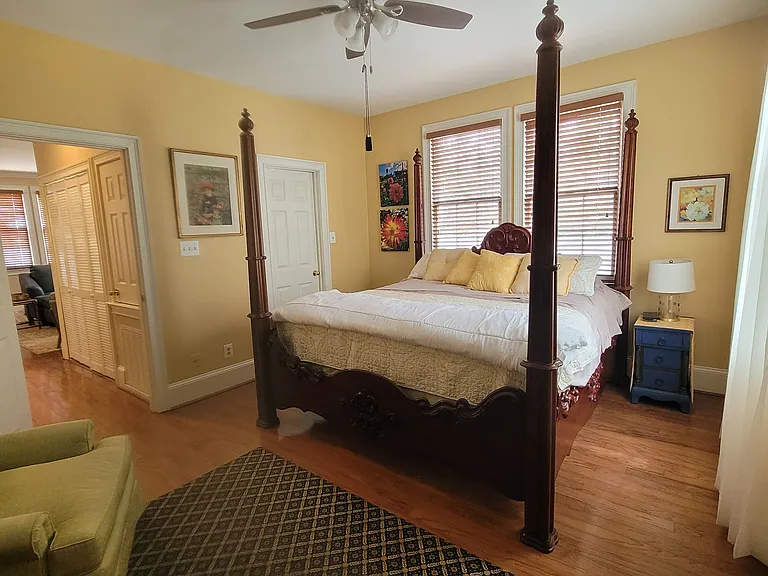 Spacious bedroom king size bed which includes winter & summer bedding