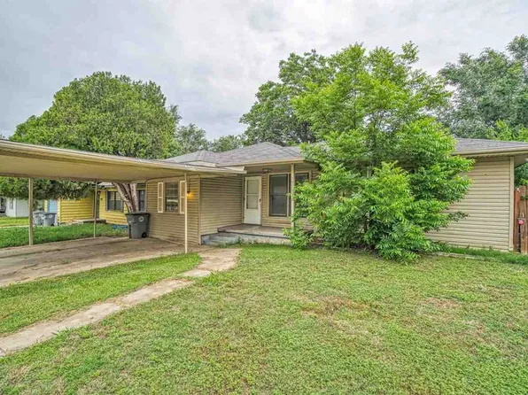 1907 NW Ozmun Ave, Lawton, OK 73507