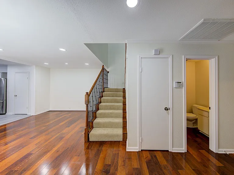 1914 Augusta Dr #25 — Photo 11