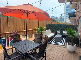 873 N Larrabee St, Chicago, IL 60610