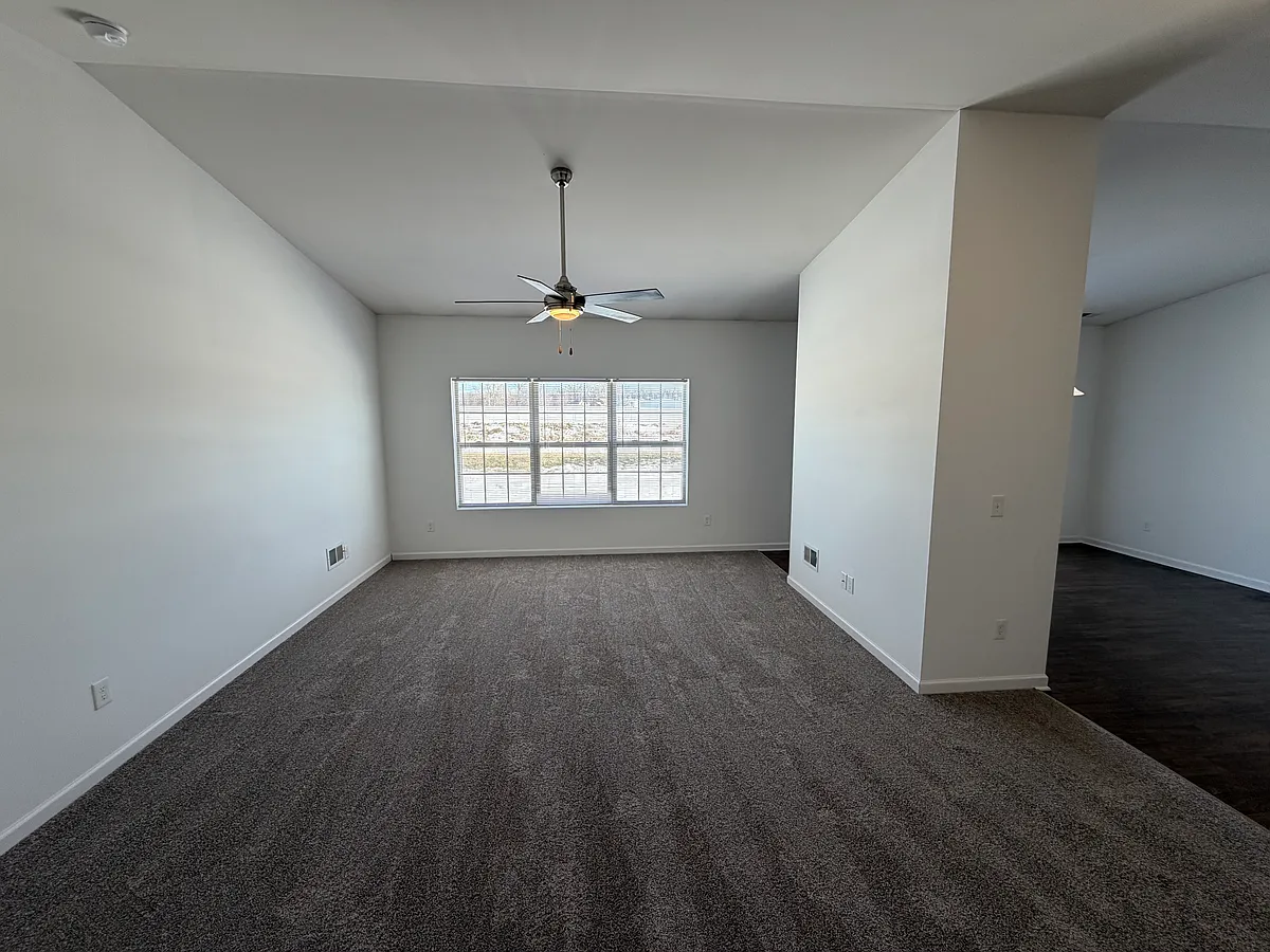 Building Photo - 3970 Palomino Dr #3970