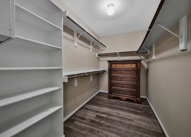 9514 Trailing Moss Dr — Photo 10
