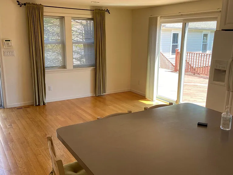 41 Le Grande Ave — Photo 5