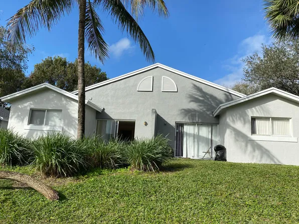 1092 Lake Victoria Drive #B, West Palm Beach, FL 33411