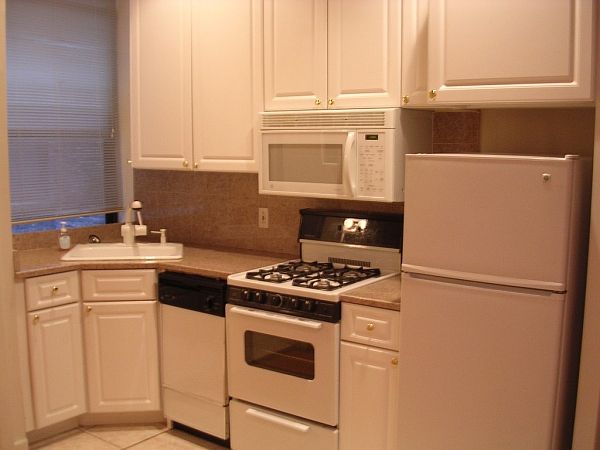 1st image of 516 E 81st St APT 8