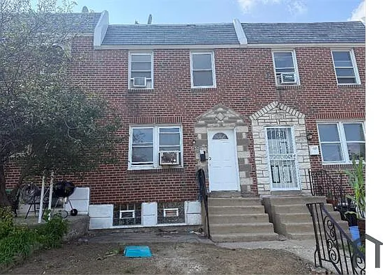 5150 Penn St — Photo 1