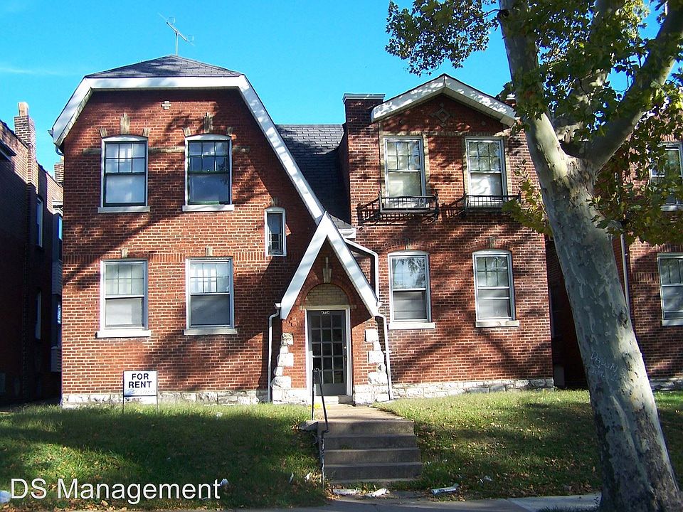 1st image of 4734 S Grand Blvd