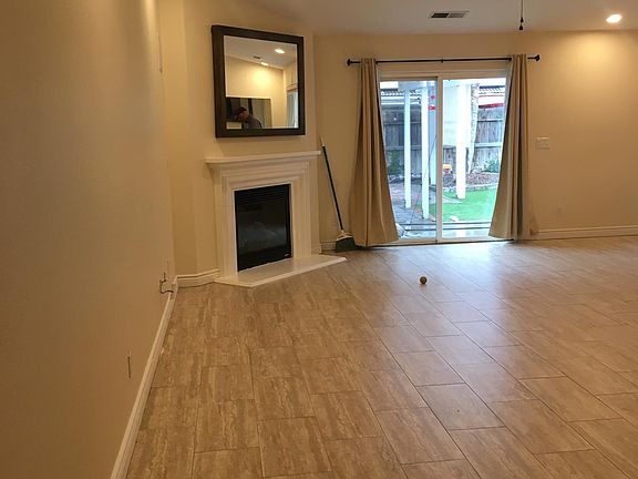 5th image of 3606 N University Ct