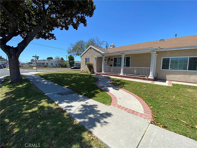 2763 E 218th Pl — Photo 3