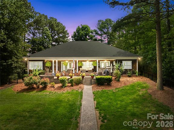 2nd image of 1483 Baltusrol Dr