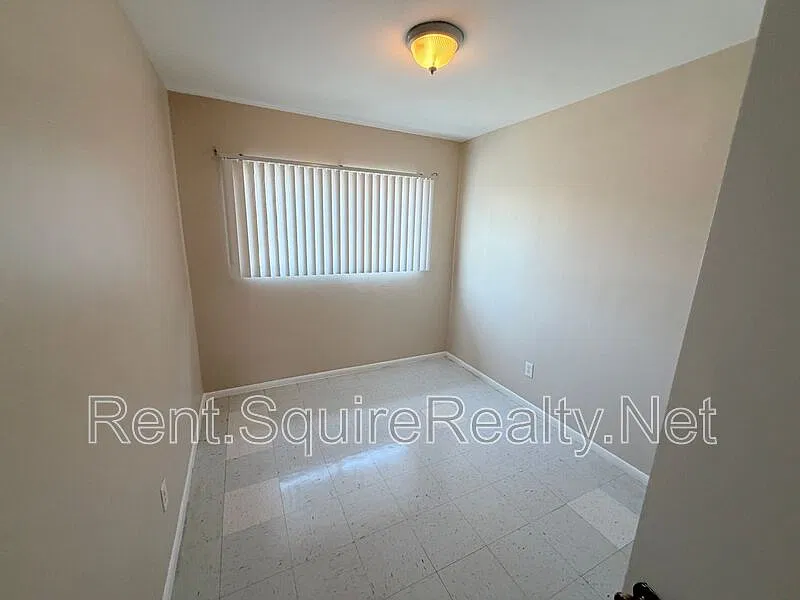 936 W Foothill Blvd — Photo 4