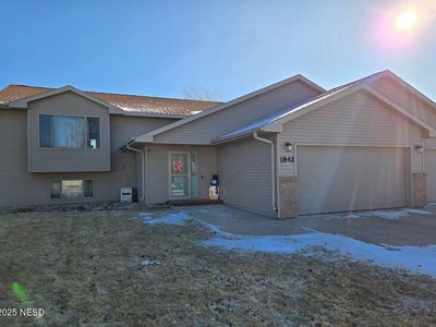 1842 8th St NE, Watertown, SD, 57201
