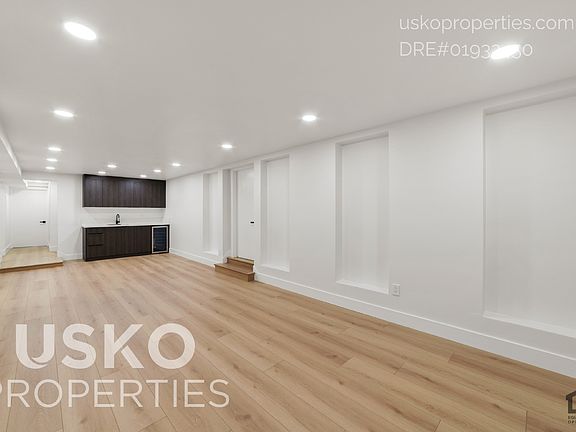 5th image of 1241 Arrowbee Dr Unit B