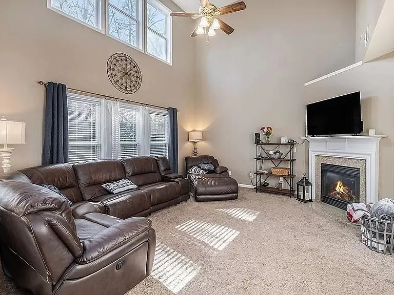 1032 Gather Dr — Photo 2