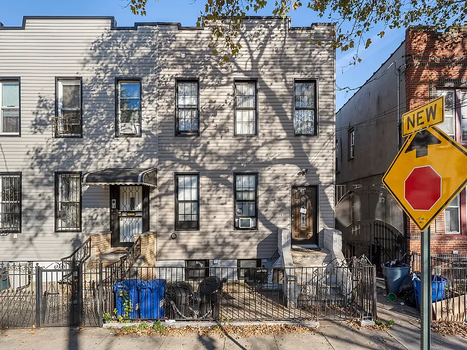 1137 Blake Ave #1