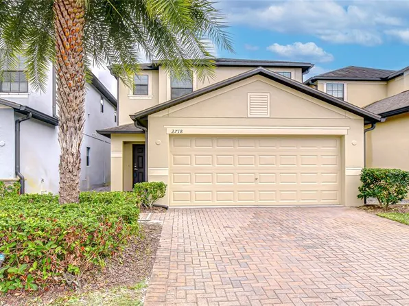 2718 Garden Falls Dr, Brandon, FL 33511