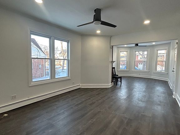3rd image of 120 Bridge St Floor 1