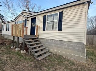 104 S Bailey Rd, Pittsburg, KS 66762