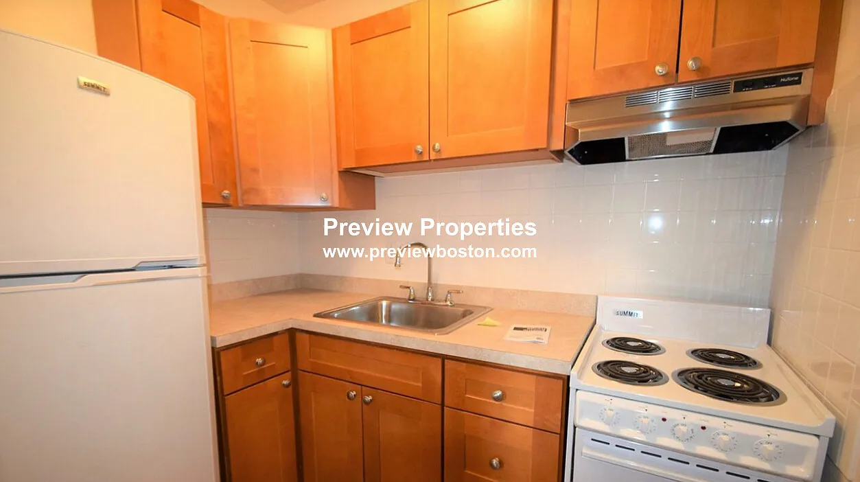 1 bed, 1.0 bath, $2,000 — Photo 4