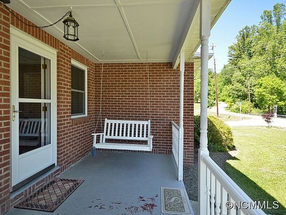 3rd image of 529 Wickins Dr