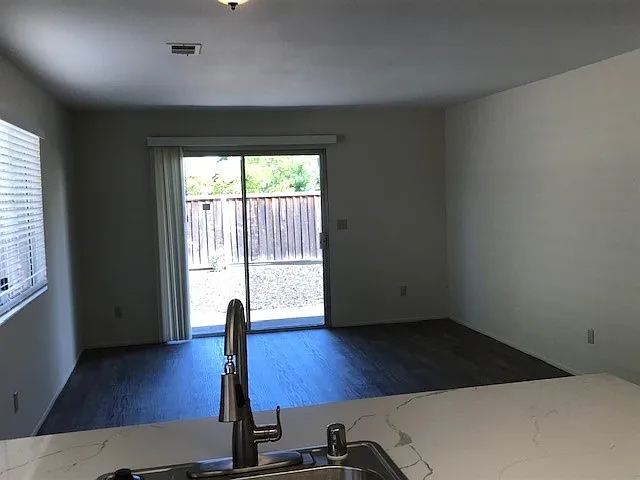 7009 Wineberry Way — Photo 8