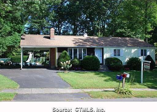 1st image of 88 Glenwood Dr