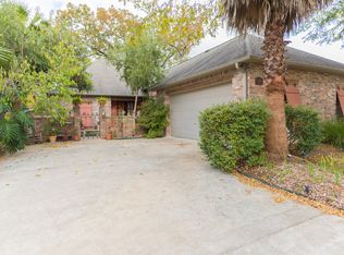 808 Treasure Ln, Lake Charles, LA 70605
