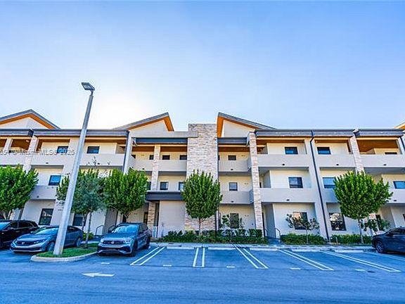 3rd image of 8045 NW 104th Ave #37
