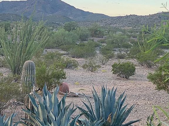 4th image of LOT 4 Mesquite Ave