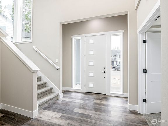 3rd image of 13030 51st Avenue E