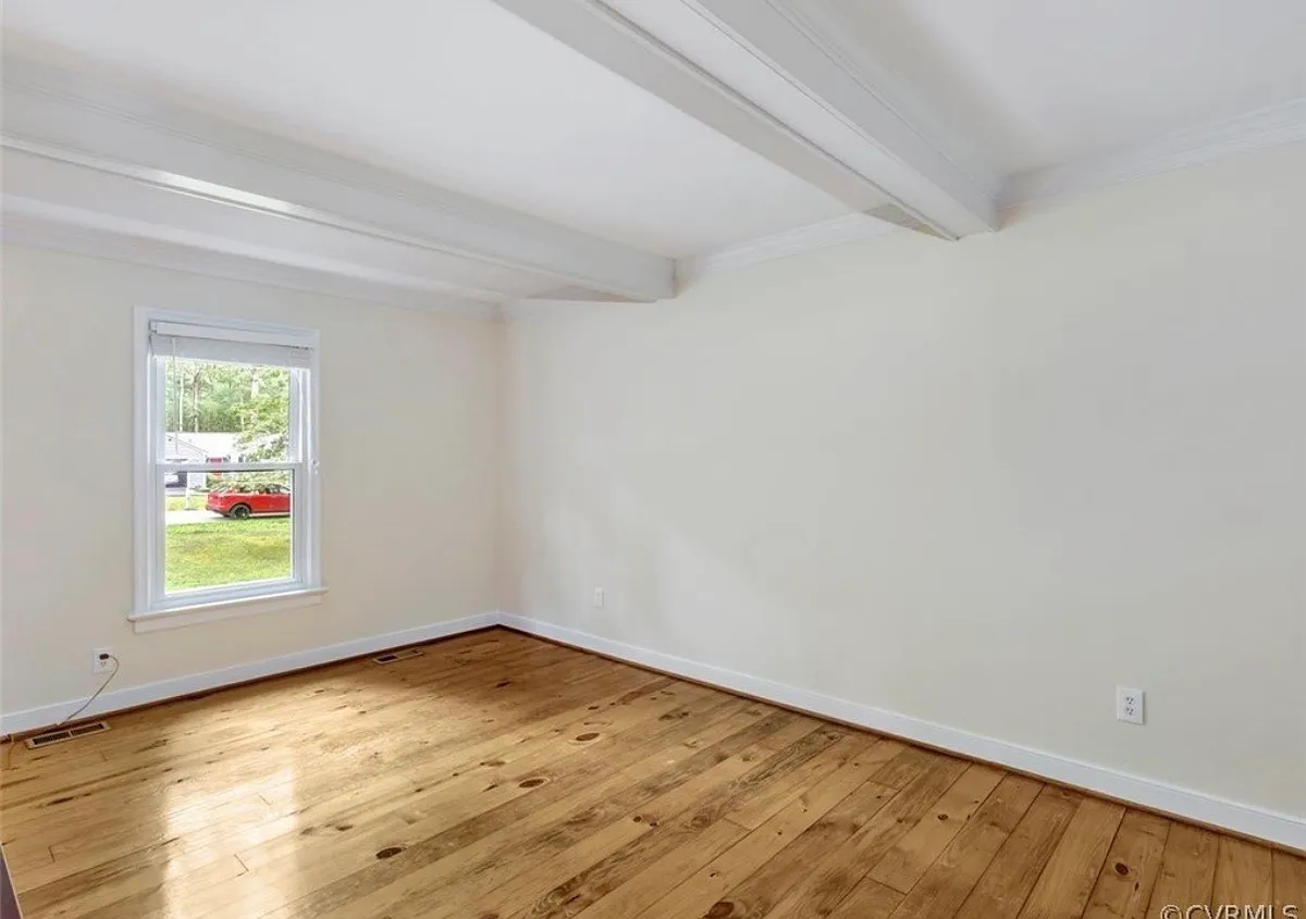 Building Photo - 8750 Scottingham Dr