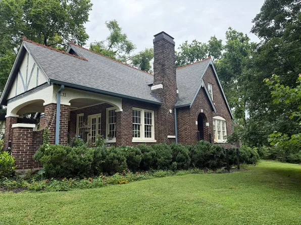 2011 Natchez Trce, Nashville, TN 37212
