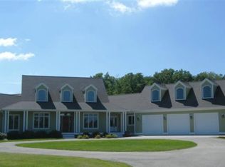 9246 Gem View Ln, Mount Horeb, WI 53572