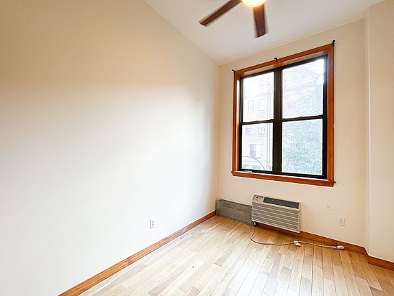 5th image of 150 W 92nd St APT 1D