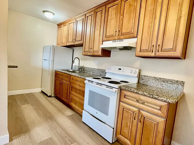 Pacific Palms — Photo 15