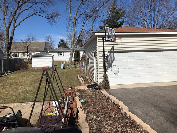 5th image of 17908 W Winnebago Dr