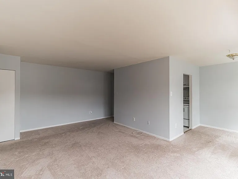 7587 Margate Ct #203 — Photo 3