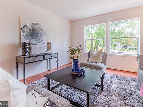 4th image of 2024 Evansdale Dr