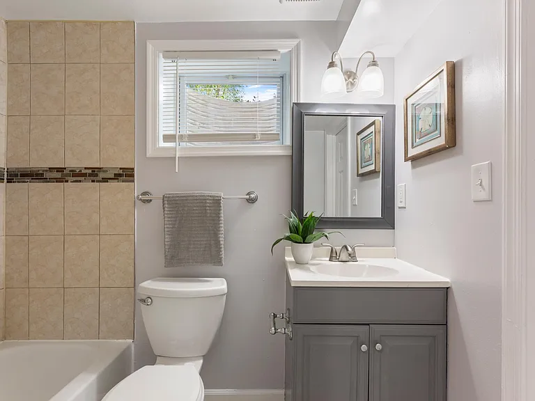 3726 Camden St SE — Photo 12