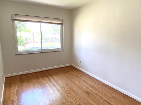 4th image of 2427 Mari Kay Ct