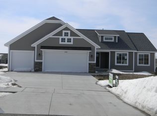 6917 Community Ln, Zeeland, MI 49464