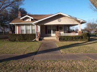 702 W 3rd St, Eddy, TX 76524