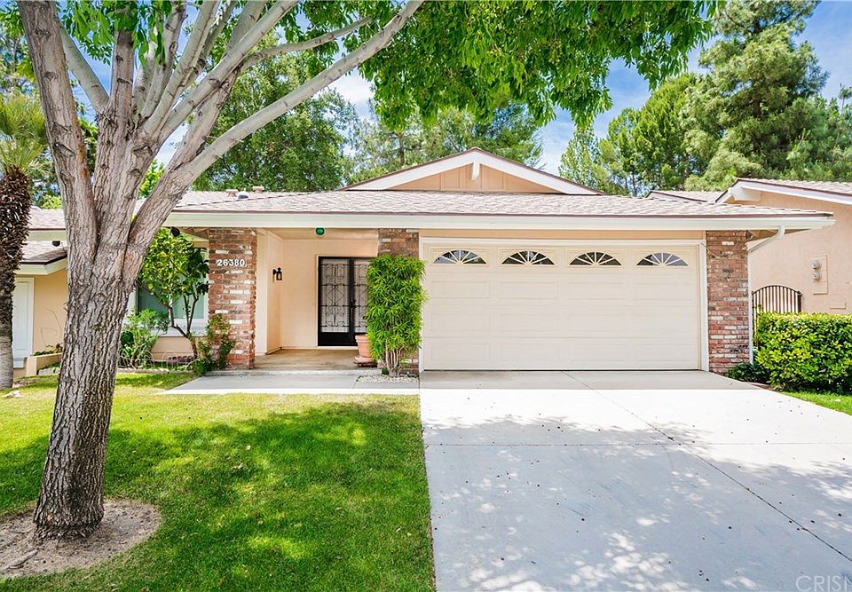 1st image of 26380 Oak Plain Dr