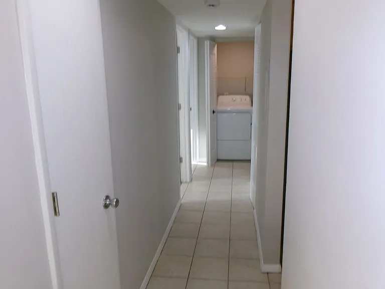 Coventry Court West Apartments — Photo 122