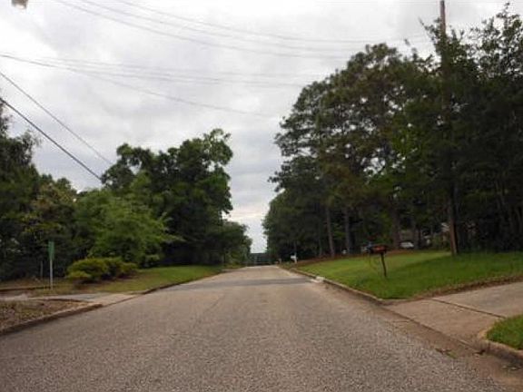 2nd image of 5410 Windmill Dr