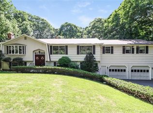 12 Wesley Dr, Shelton, CT 06484