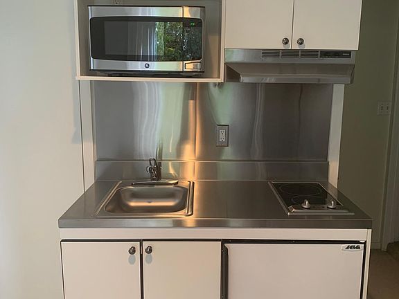New kitchenette