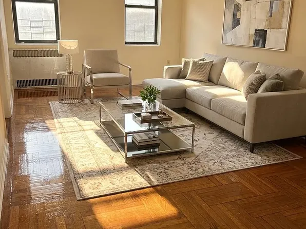 89-21 153rd St, Jamaica, NY