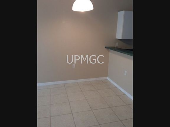 5th image of 302 Loveland Cir