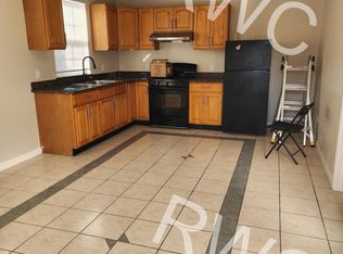 1687 8th St, Oakland, CA 94607